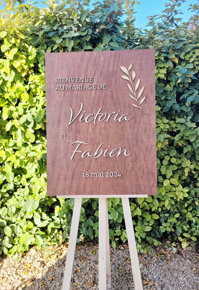 Panneaux de bienvenue mariage en bois1.webp
