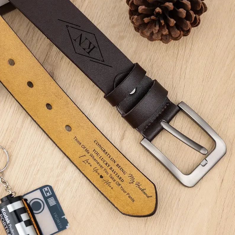 ceinture homme gravéeé.webp