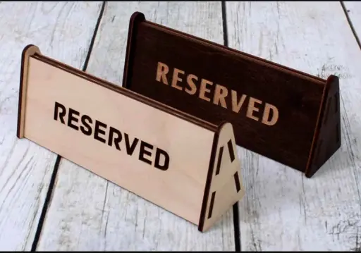 Indicateur des tables réservées restaurant 